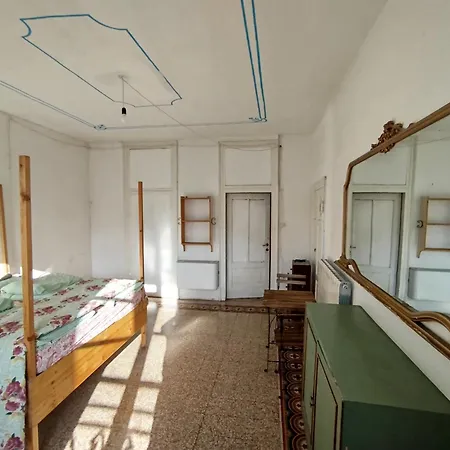 Bergamo Home Bed and Breakfast *